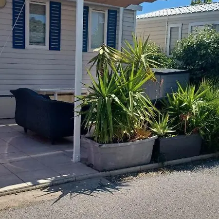 Mobilhom Tout Confort Saint Aygulf Exterior foto